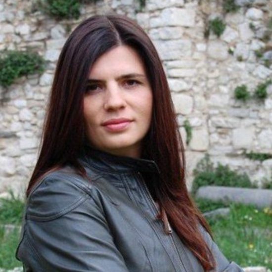 Language naturally teacher Liudmila